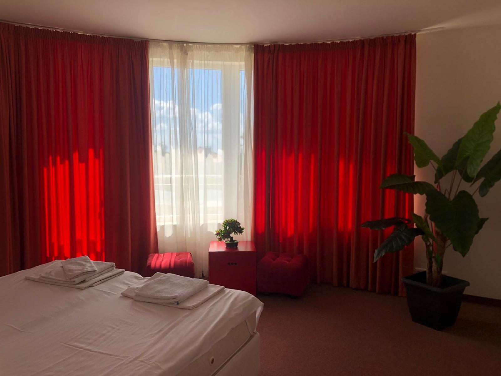 Complex Pika Hotel Golden Sands Eksteriør billede