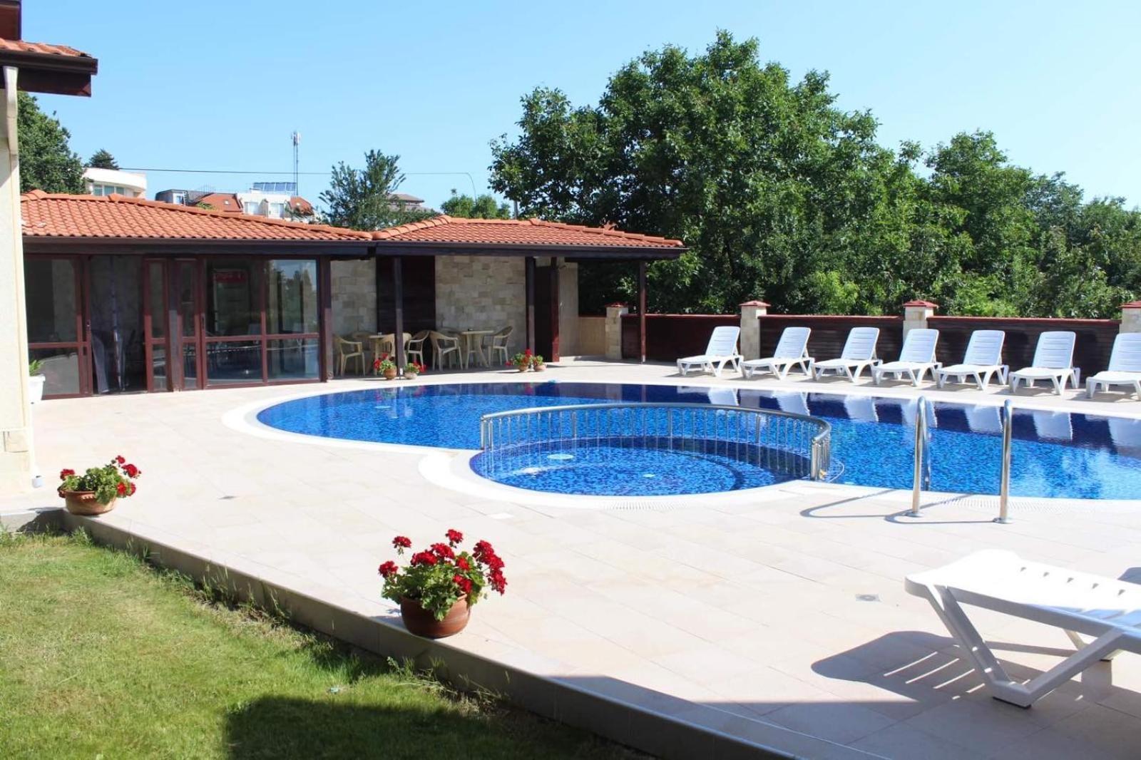 Complex Pika Hotel Golden Sands Eksteriør billede
