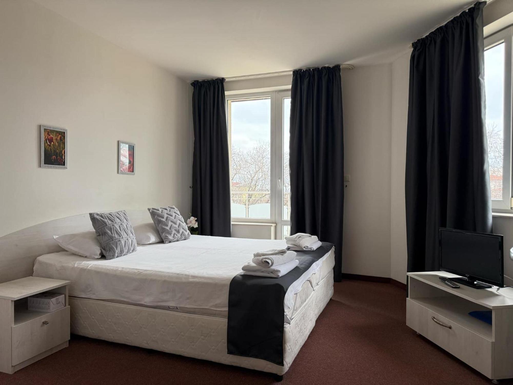 Complex Pika Hotel Golden Sands Eksteriør billede