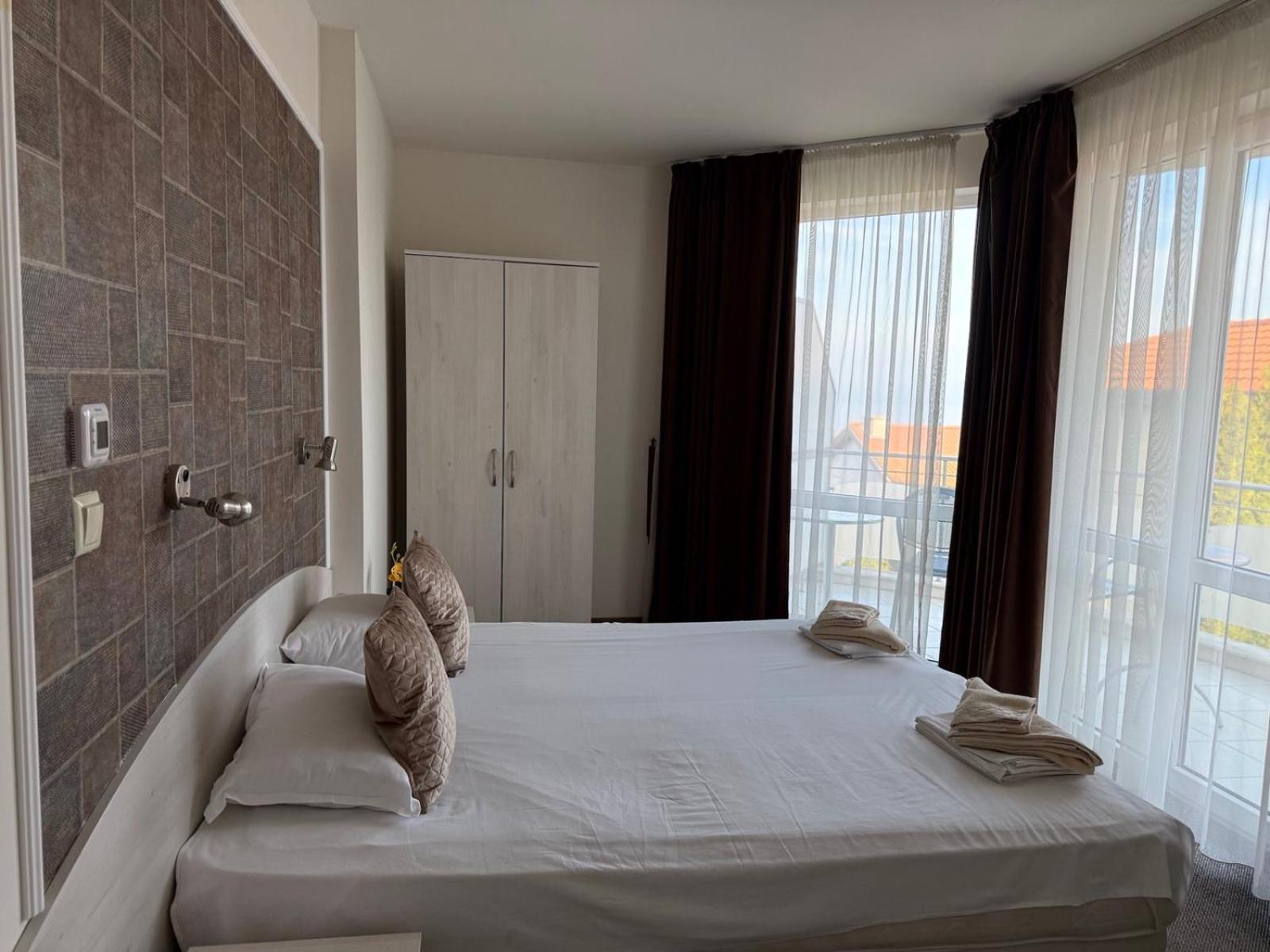 Complex Pika Hotel Golden Sands Eksteriør billede